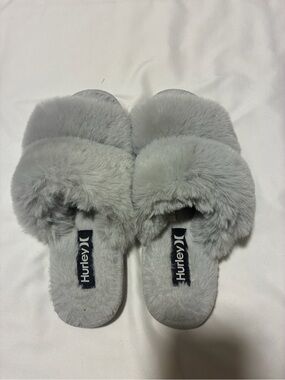 Hurley Women's Grey Plush Slide Slippers Fuzzy Soft Size 8